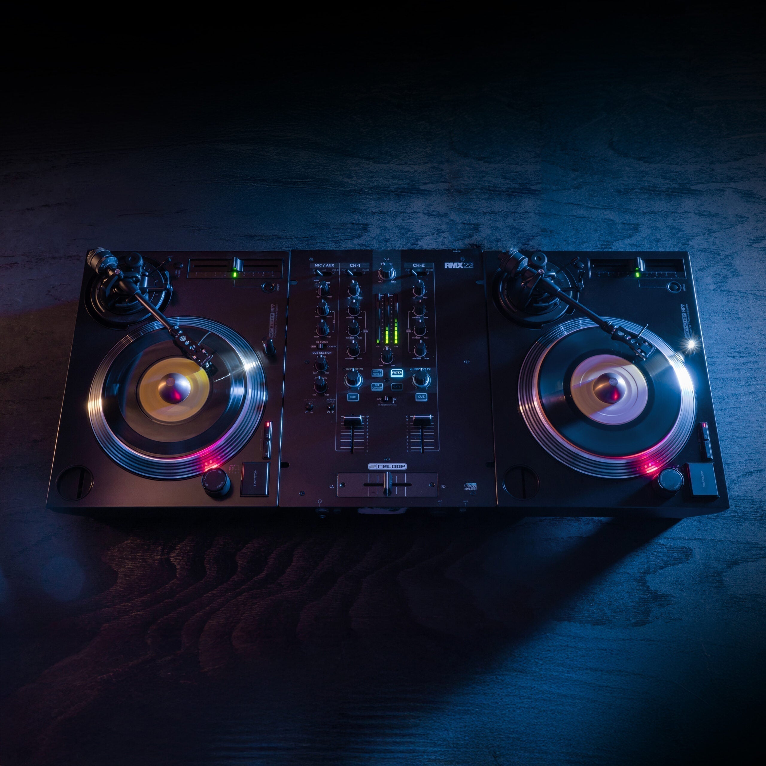 Reloop RP-7: Compact Direct-Drive Turntable for 7″ Vinyl