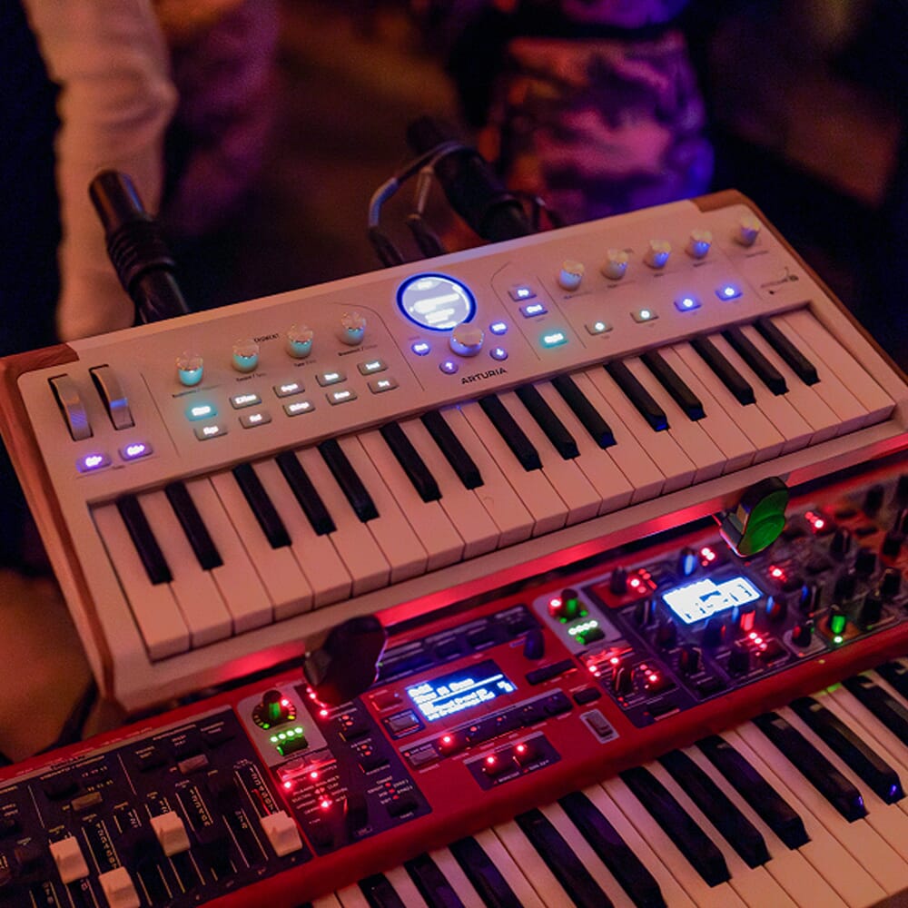 Arturia AstroLab 37: Compact 37-Key Synth with Full AstroLab Power