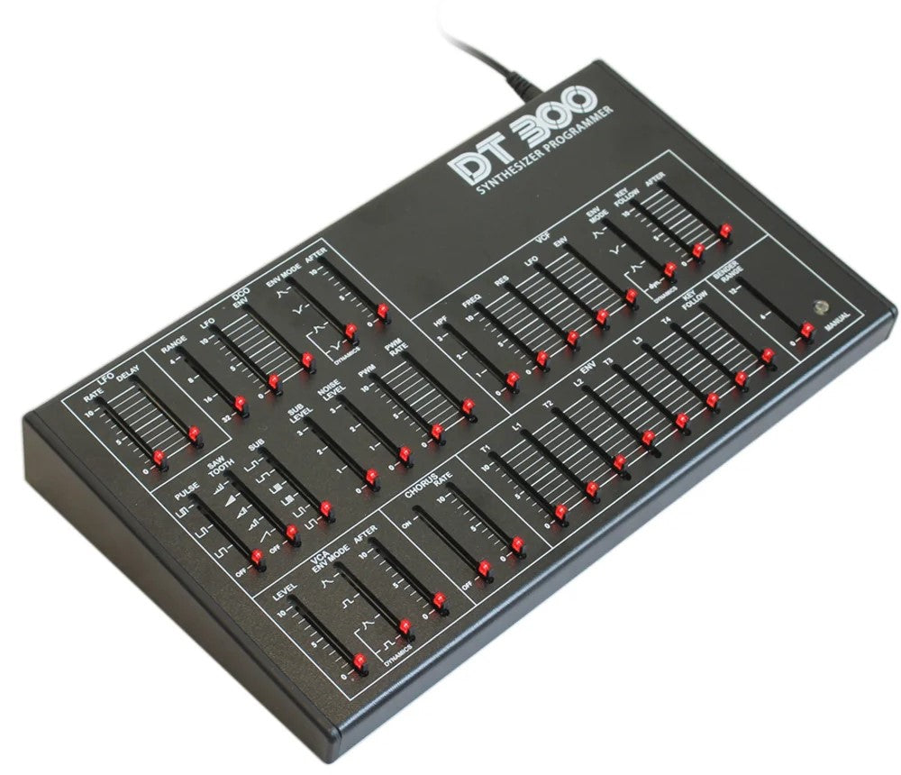 Dtronics DT-300 V2 synthesizer module with knobs and controls, designed as a Vervanger for Roland PG-300 synth controller.