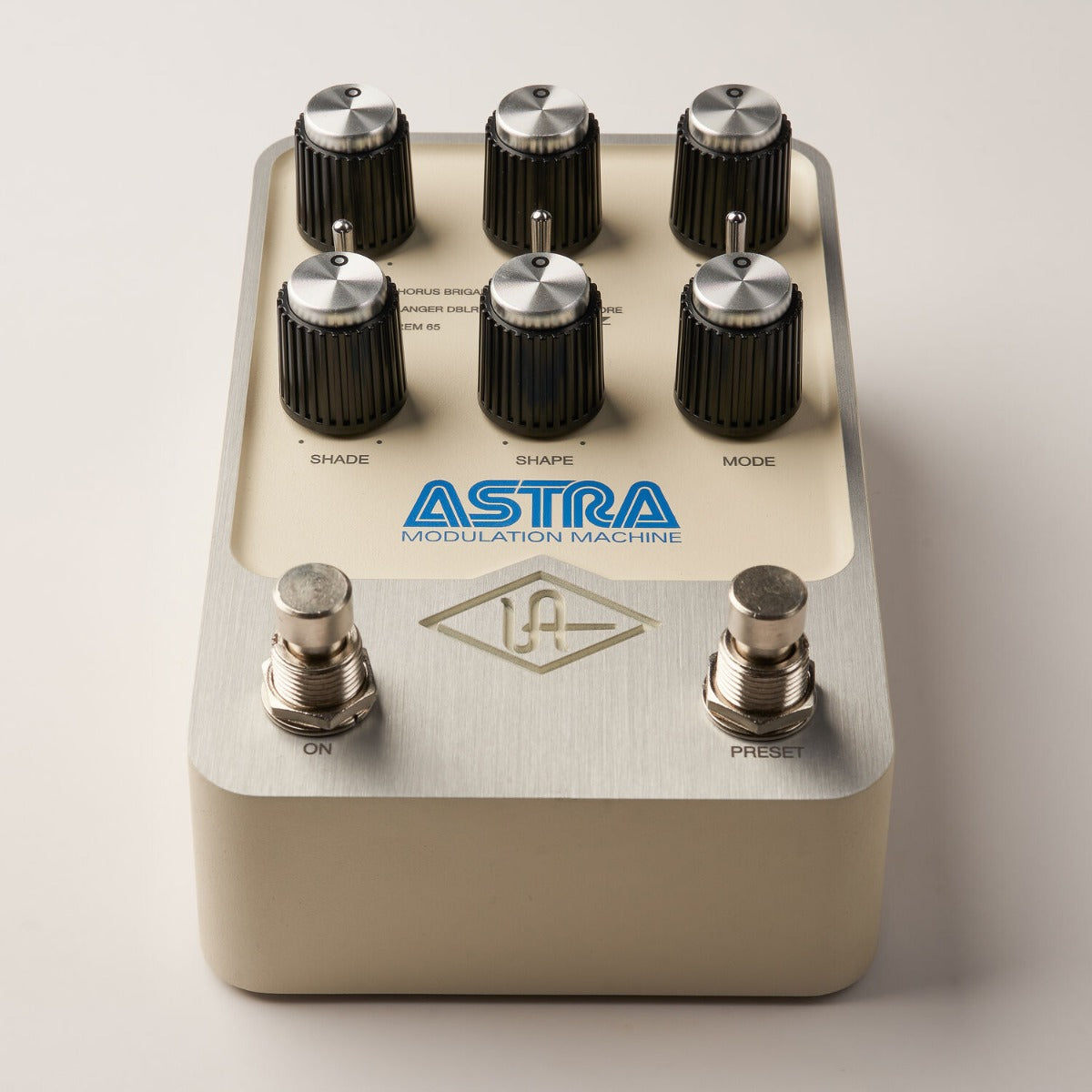 Universal Audio UAFX Astra Modulation Machine - Soundium