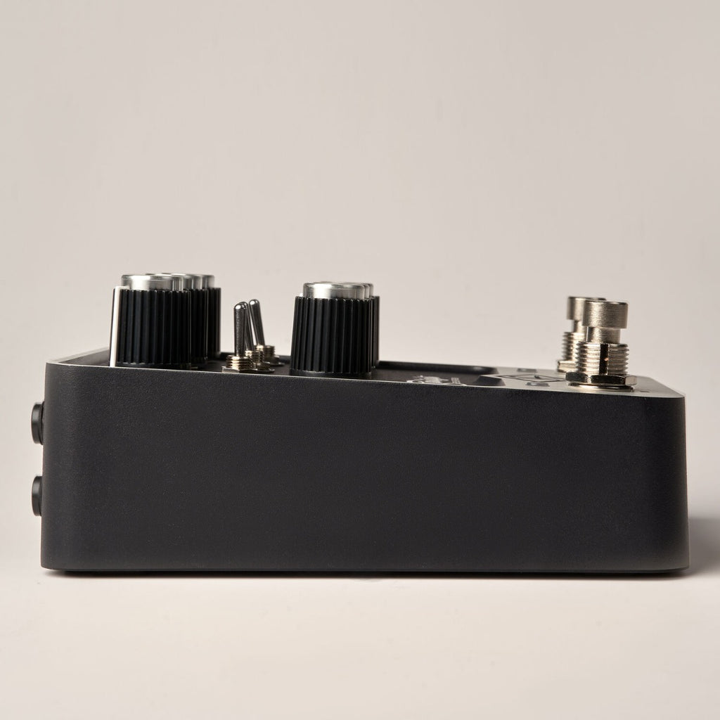Universal Audio UAFX Starlight Echo Station pedal with controls and knobs, designed for guitar effects and sound enhancement.