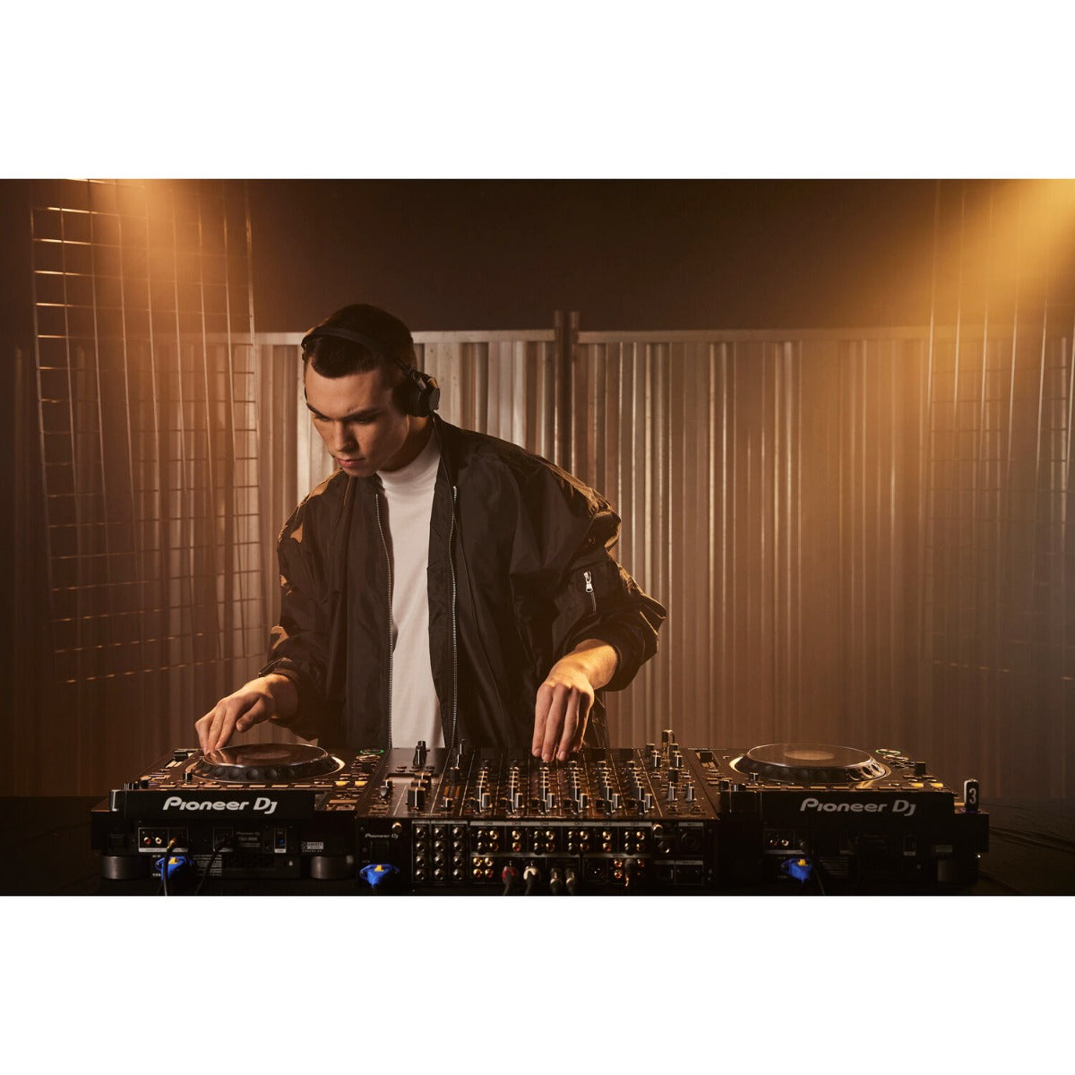 Pioneer HDJ-CX - Soundium