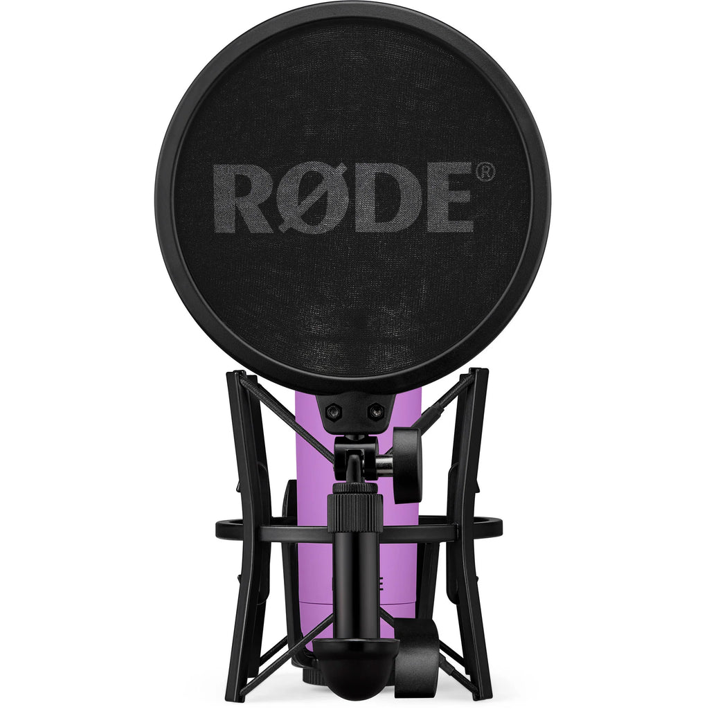 Rode NT1 Signature Series condenser microphone with silver body and mesh grille, ideal for studio recording and vocals.