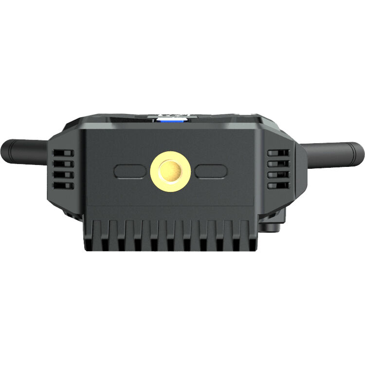 Hollyland Pyro H wireless video receiver connected to camera, compact Hollyland wireless video system for professional filming.
