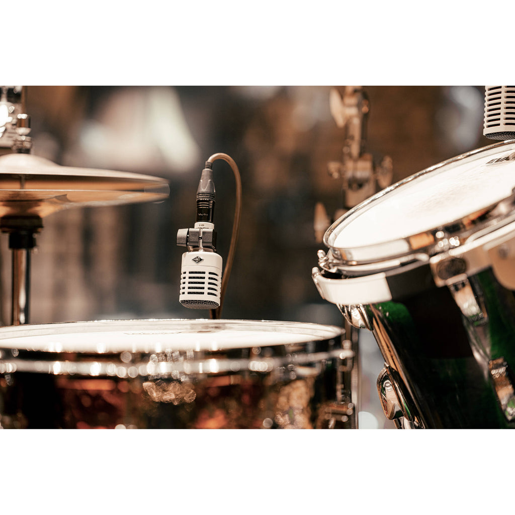 Universal Audio SD-3 dynamic microphone with rugged metal body and grille, designed for studio and live vocal and instrument recording.