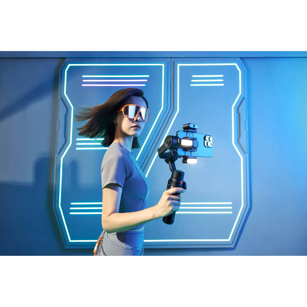 Zhiyun Smooth 5S AI standard video stabilizer mounted on a camera rig for smooth filming and professional video production.