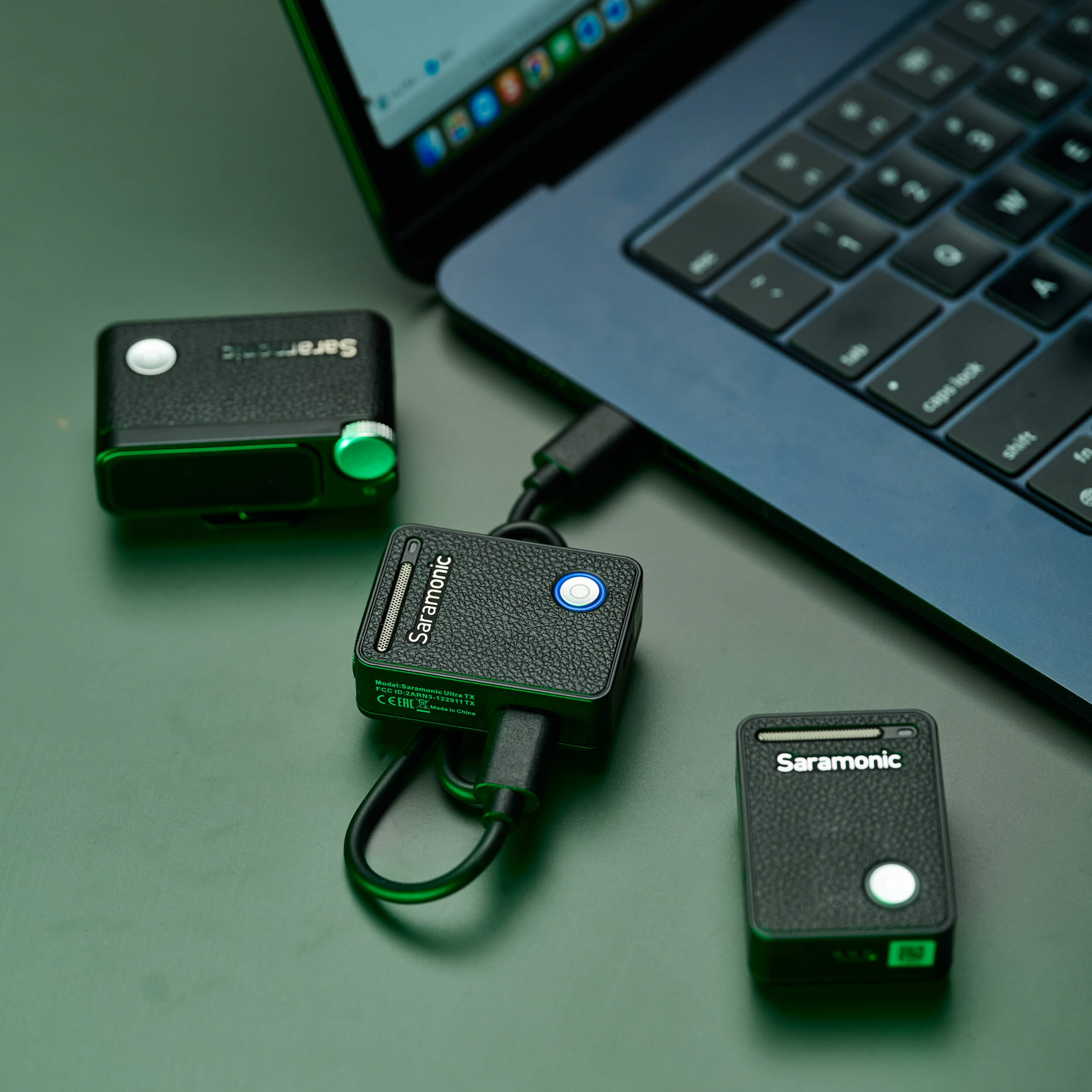 Saramonic Ultra Creator Wireless Microphone System with transmitter and receiver on a white background