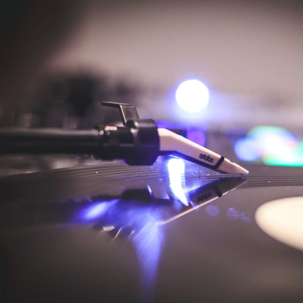 Ortofon Concorde Scratch MK2 turntable cartridge with stylus for DJ scratching and mixing on a turntable.