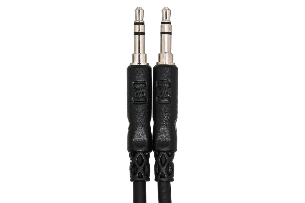 Hosa CMM-100 3.5mm TRS - 3.5mm TRS Stereo cable, 3.5mm TRS connectors close-up