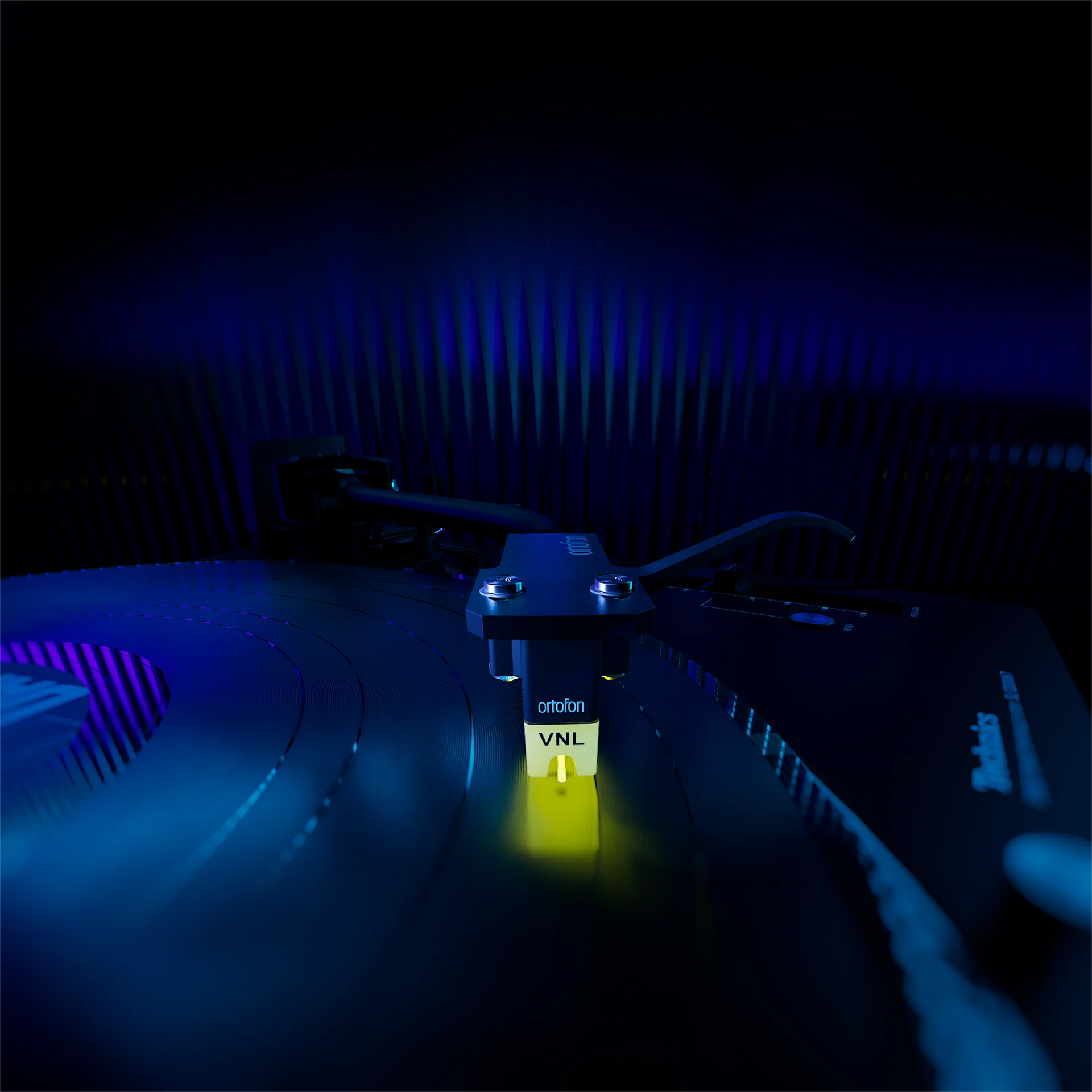 Top view of the Ortofon VNL DANCE turntable cartridge showing its stylus and body design.