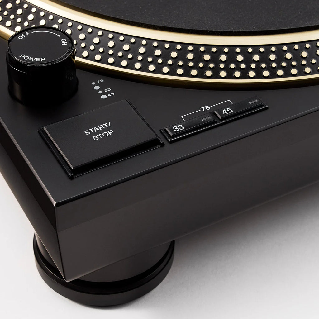 Vestlyd Vestlyd Pro T2 turntable in black, featuring sleek design and control buttons, for high-quality audio playback.