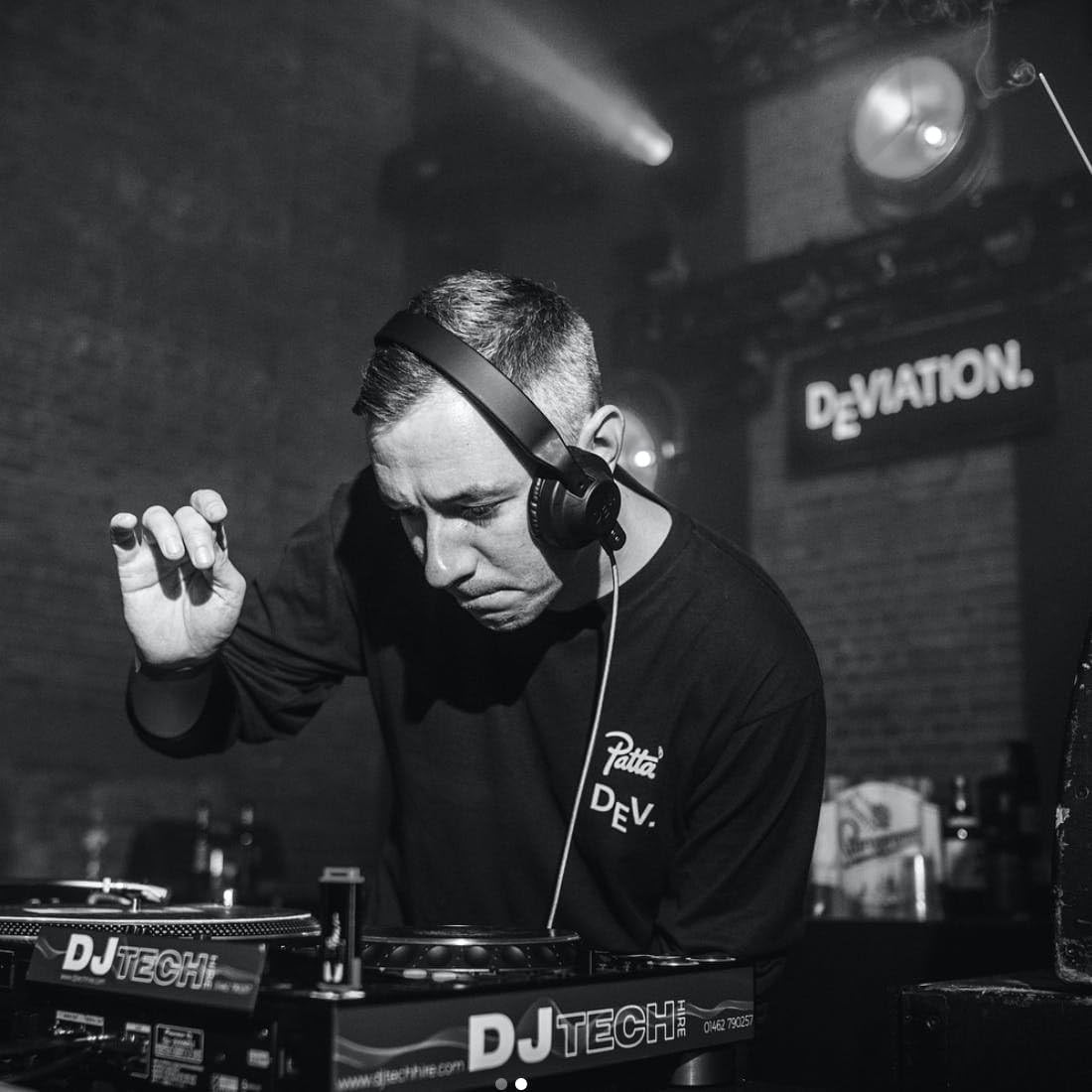 AIAIAI TMA-2 DJ V2 dj headphones, black lifestyle shot