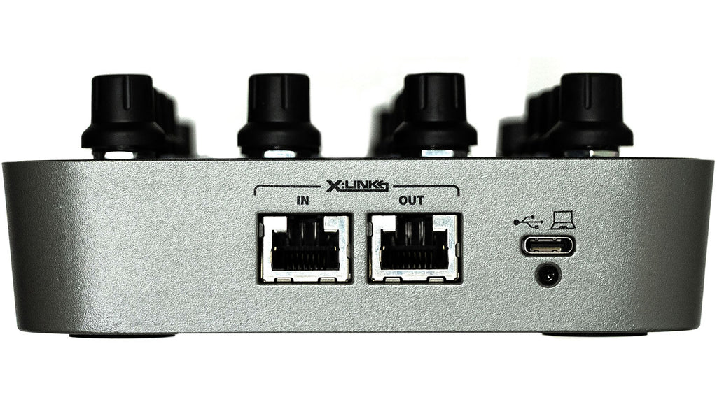 Allen & Heath Xone:K3 DJ controller, view 3