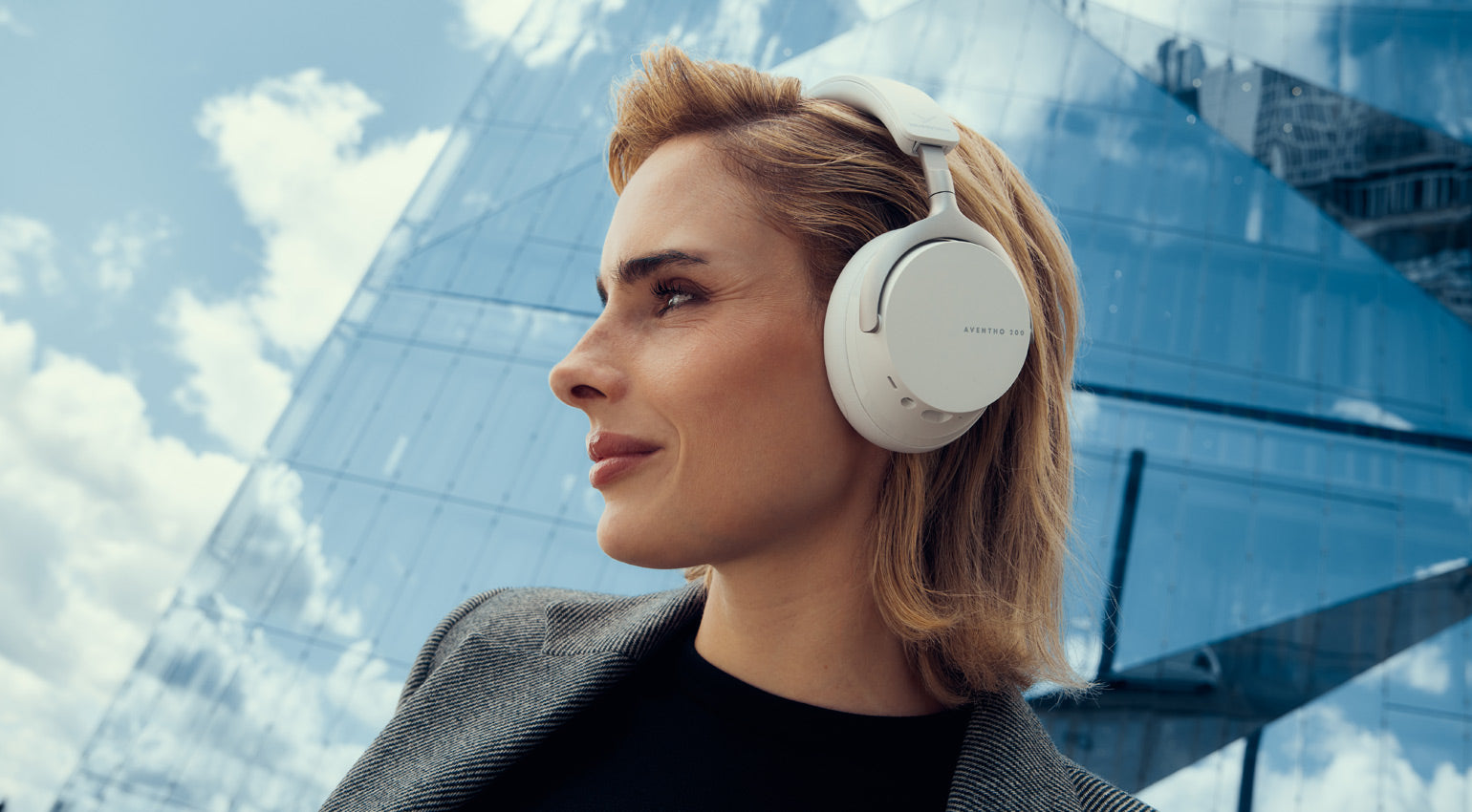 Beyerdynamic Aventho 200 wireless headphones, folded view