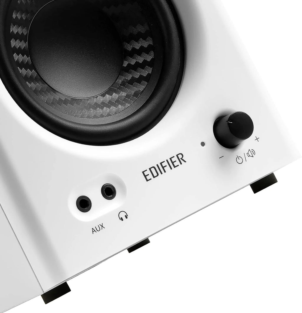 Edifier MR4 desktop speakers, desktop setup.