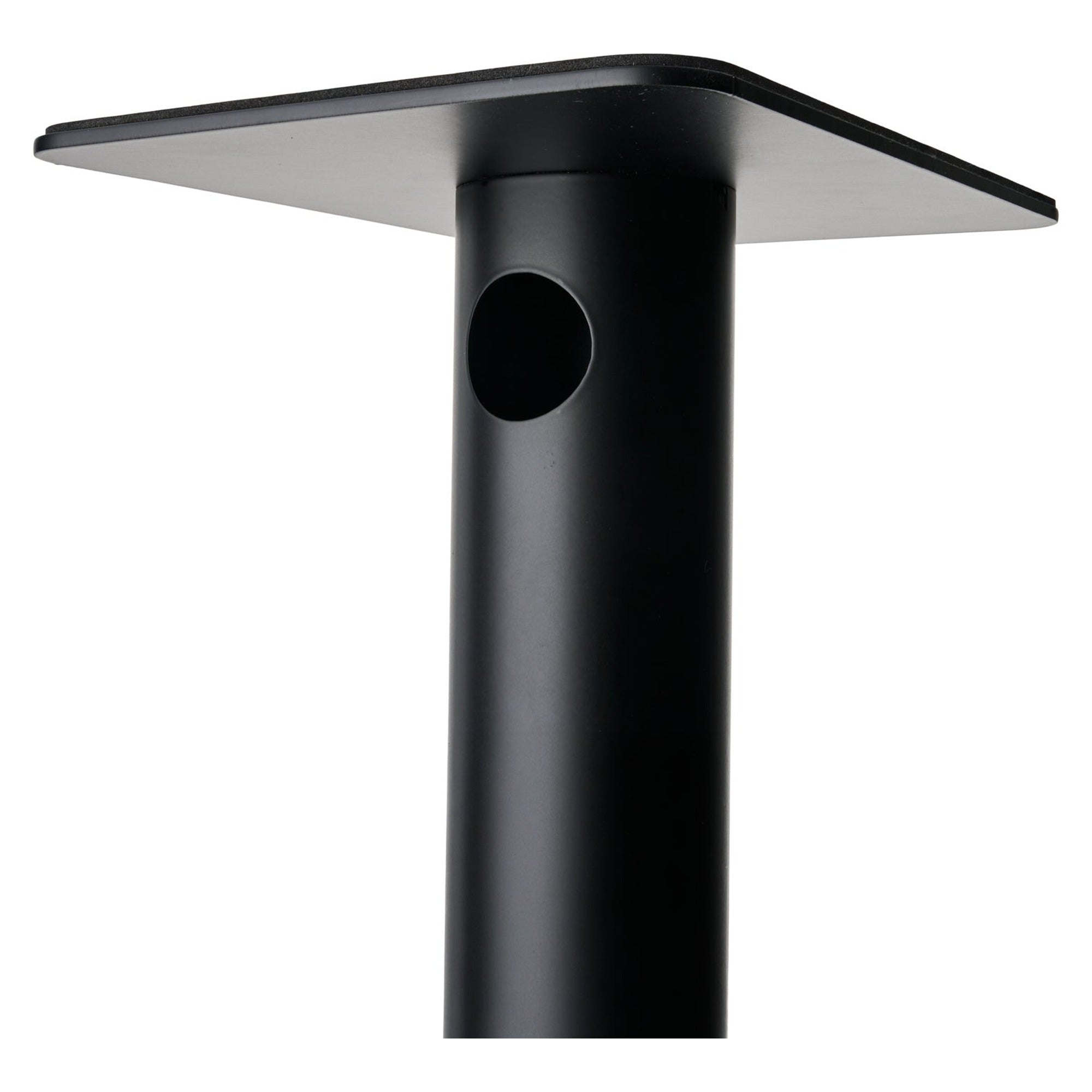 Essentials Monno 60 top plate and column, angled view