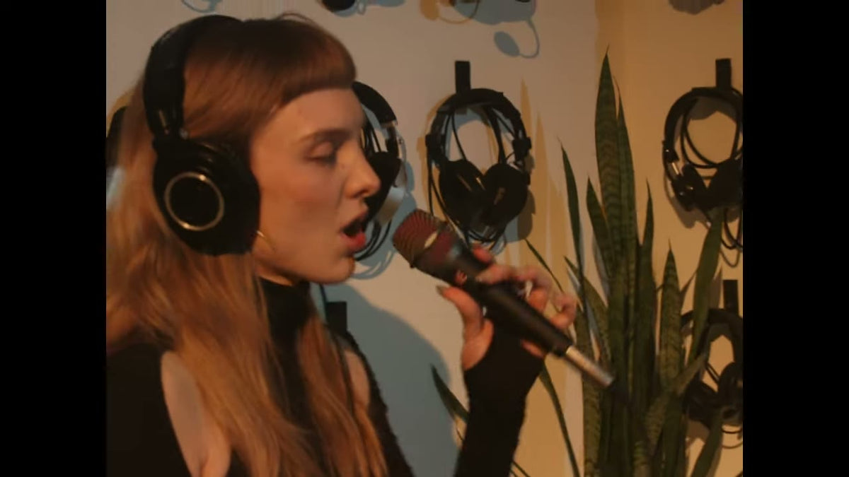 Vocals in the store