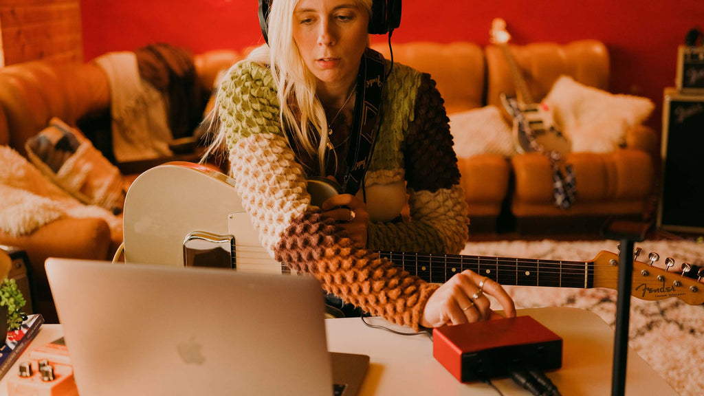 Focusrite Scarlett Solo 4th Gen USB audio interface, lifestyle setting
