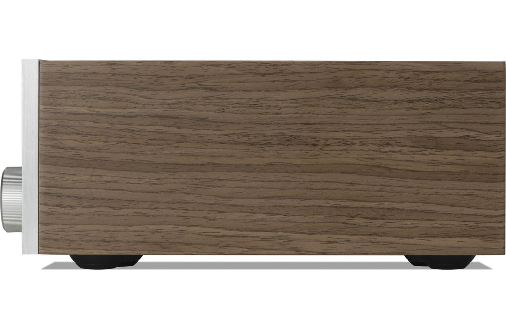 JBL SA550 Classic stereo amplifier with black finish and control knobs, showcasing its vintage-inspired design.