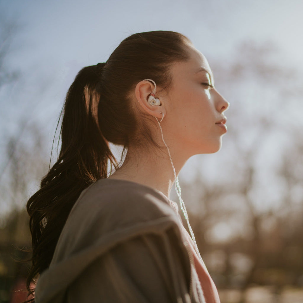 Meze Audio Alba in-ear headphones in black