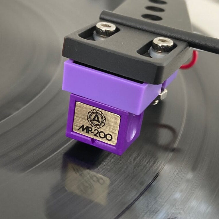 Nagaoka MP-200 Cartridge, view 2