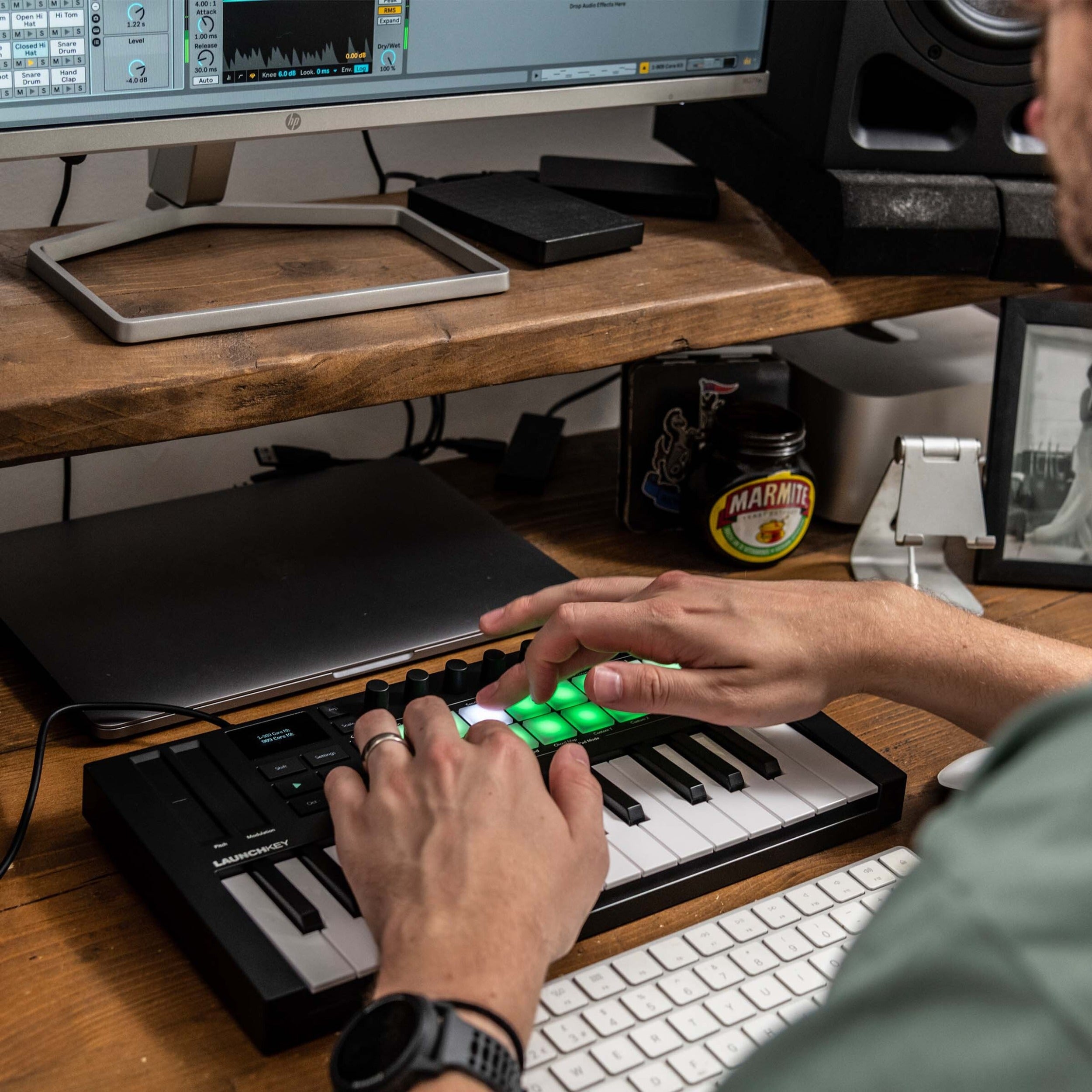 Novation Launchkey Mini 25 MK4 MIDI keyboard, in black