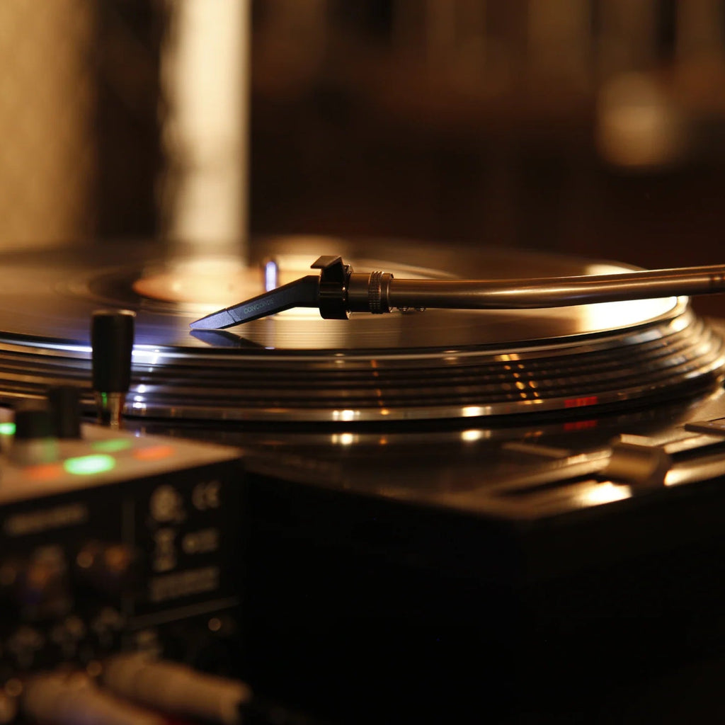 Ortofon Concorde Mix MK2 turntable cartridge, close-up tracking a record
