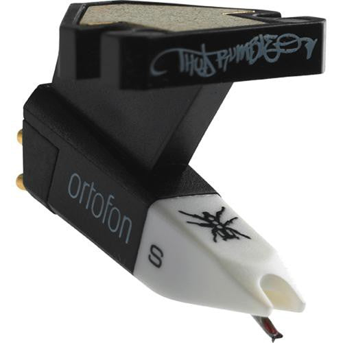 Ortofon OM Q.Bert turntable cartridge with stylus, designed for high-quality vinyl record playback.