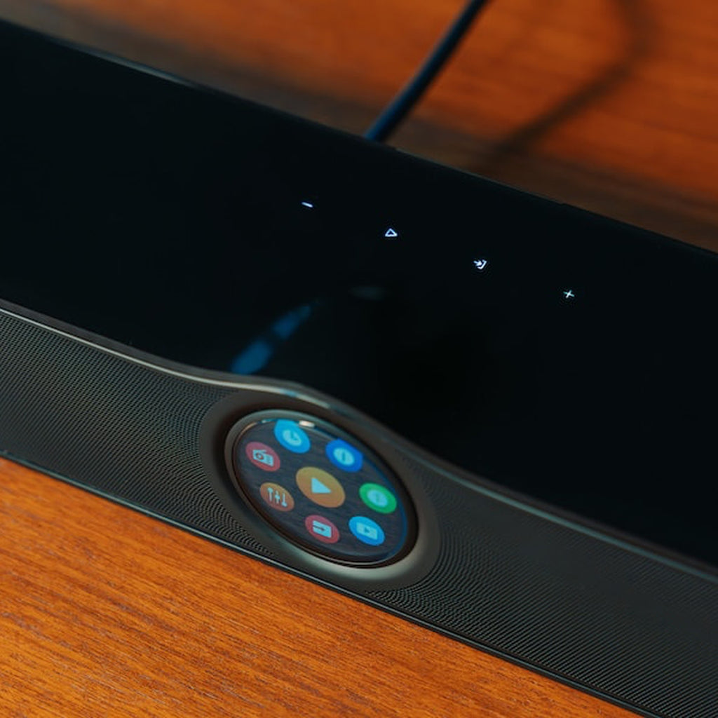 WiiM Bar 2.1-inch round touch display and controls
