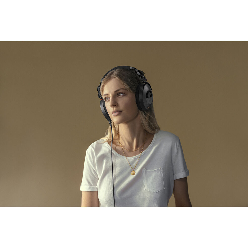 Rode NTH-100 studio headphones