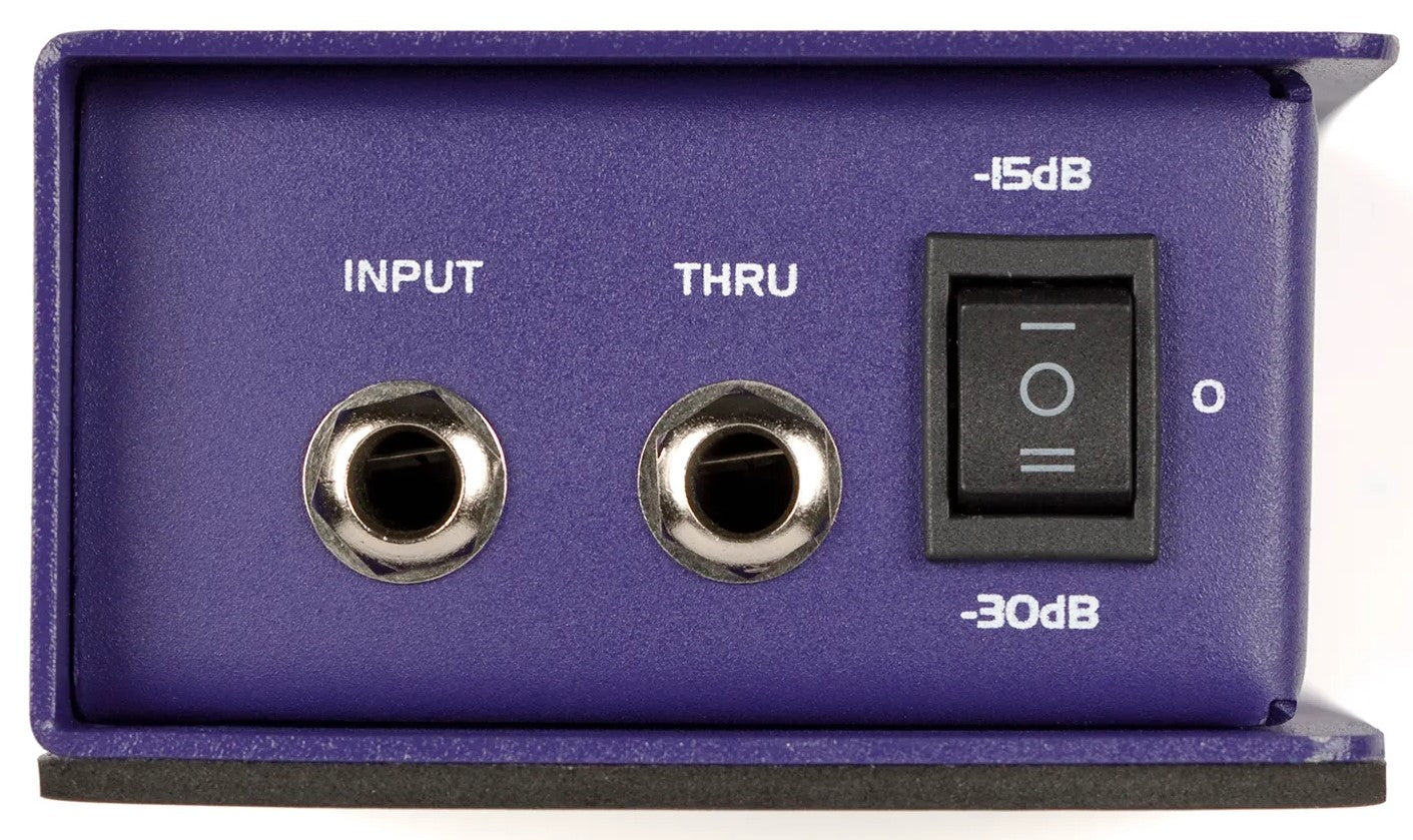 Samson MD1 Pro DI box showing input connections and audio interface for professional sound setup.