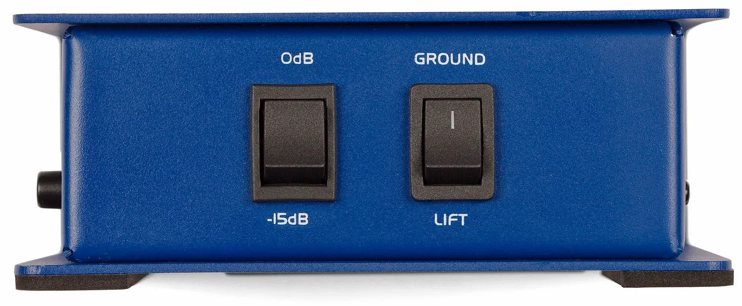 Samson MDA1 DI box with front panel controls and input/output jacks, used for audio signal matching in professional sound setups.
