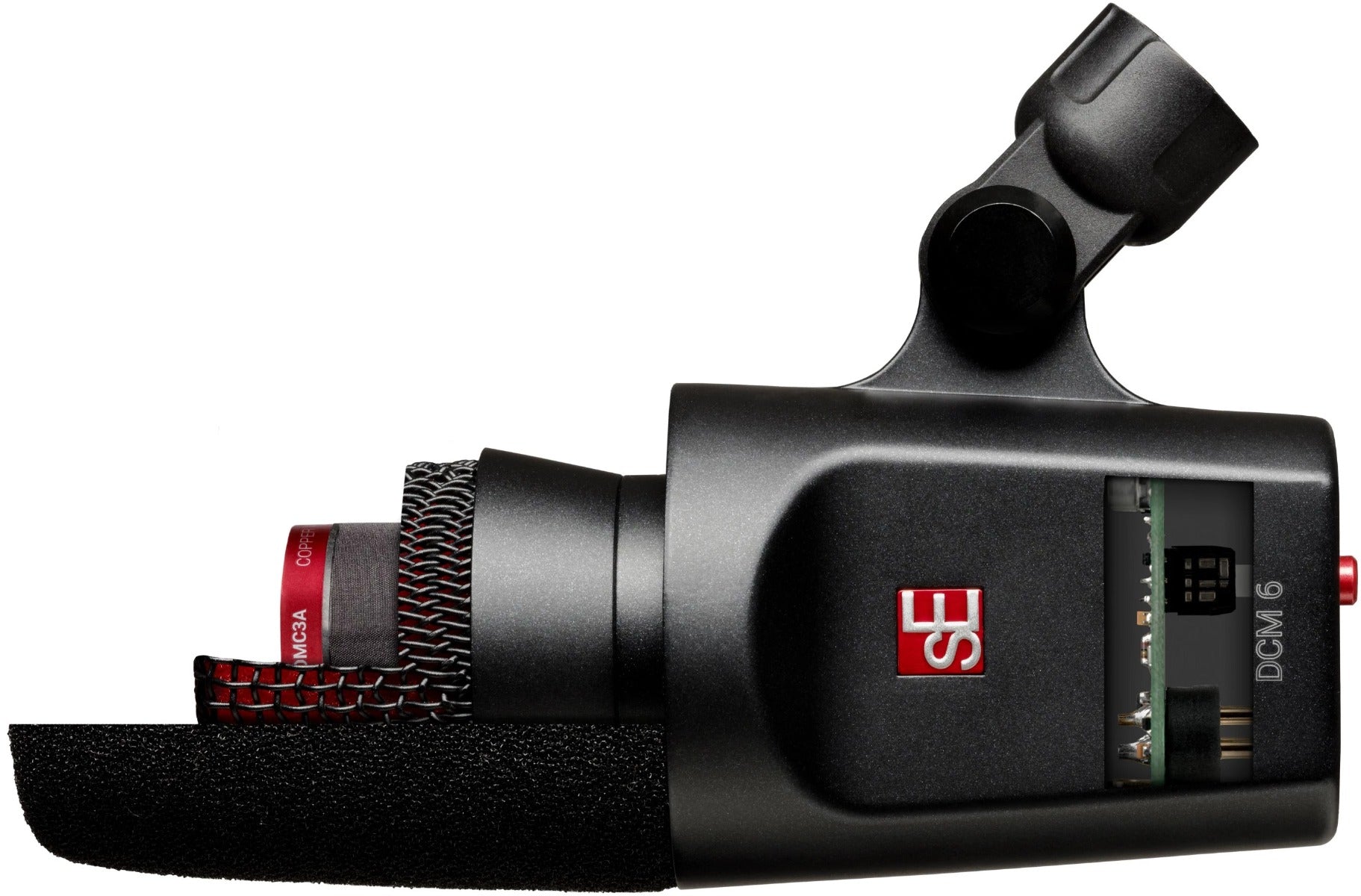 SE Electronics The DynaCaster DCM6 dynamic microphone with a black grille and silver body, designed for professional sound recording.