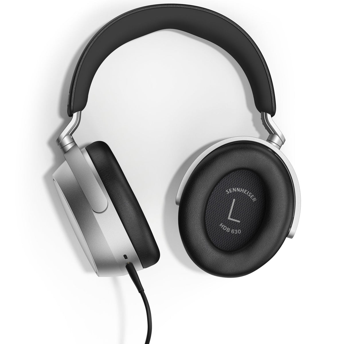 Sennheiser HDB 630 in Lunar Silver, ear pad and inner cup detail
