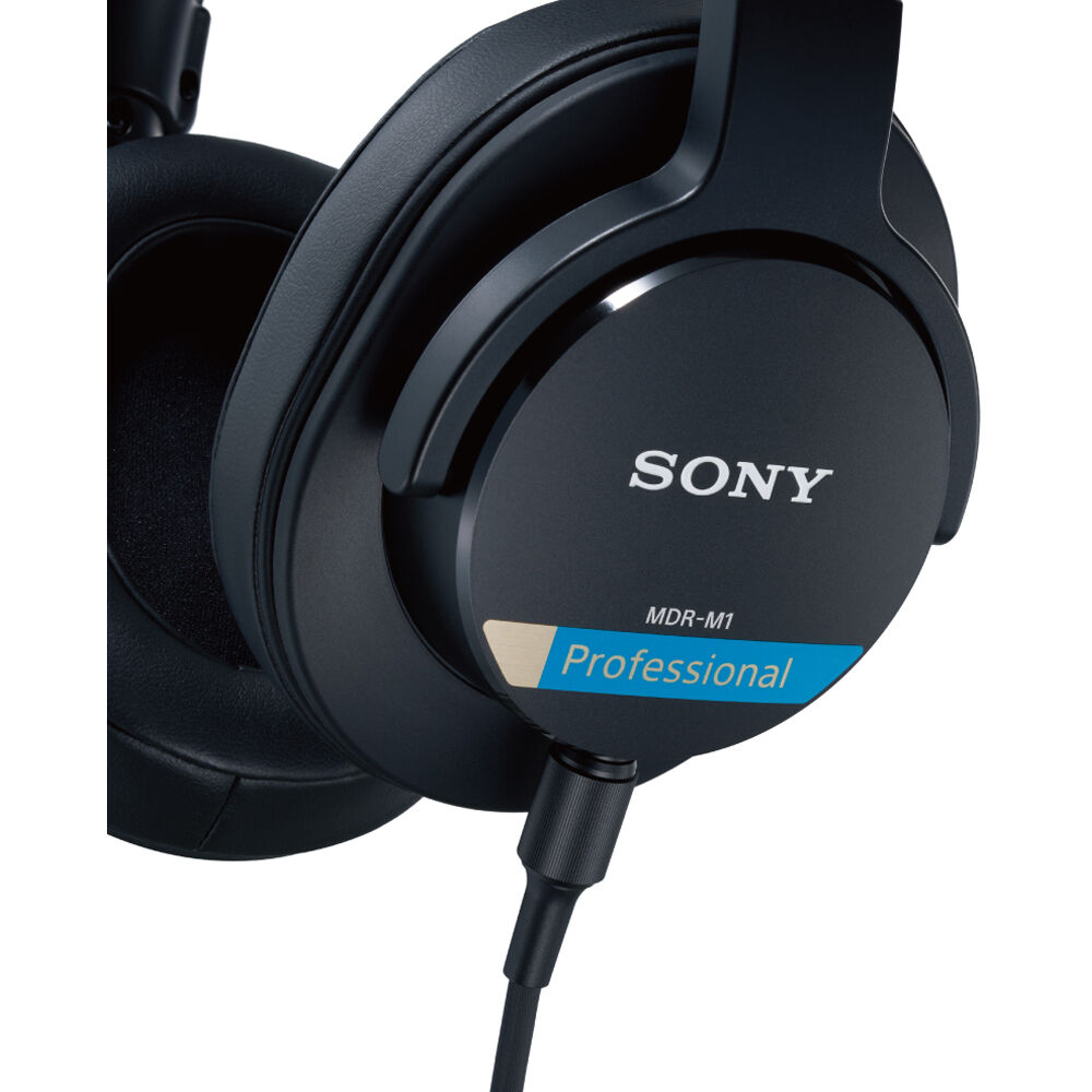 Sony MDR-M1 studio headphones, alternate view 8