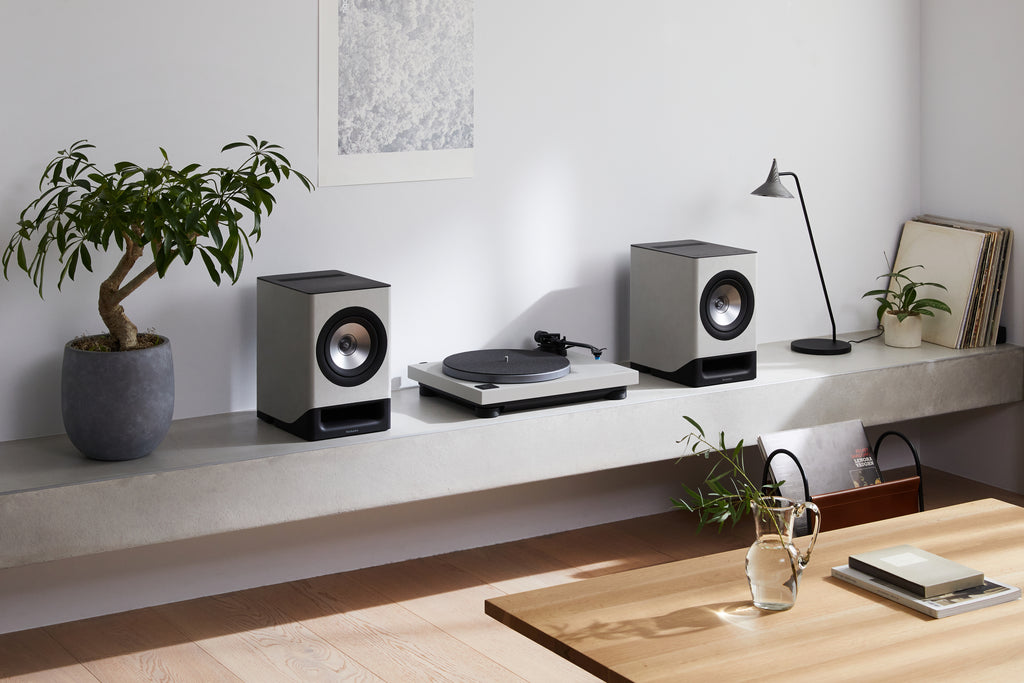 Technics SL-40CBT turntable, black view