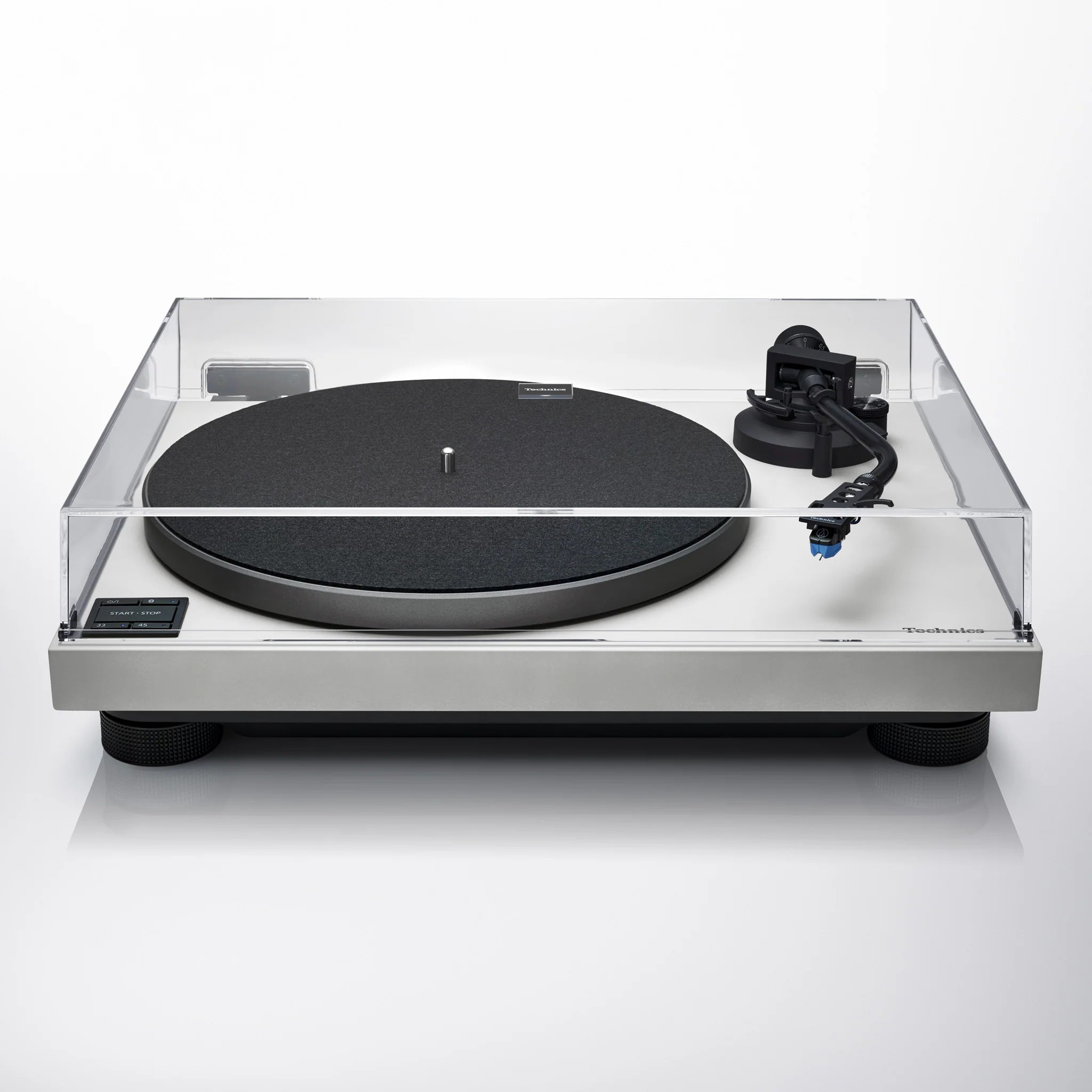 Technics SL-40CBT turntable, with dust cover
