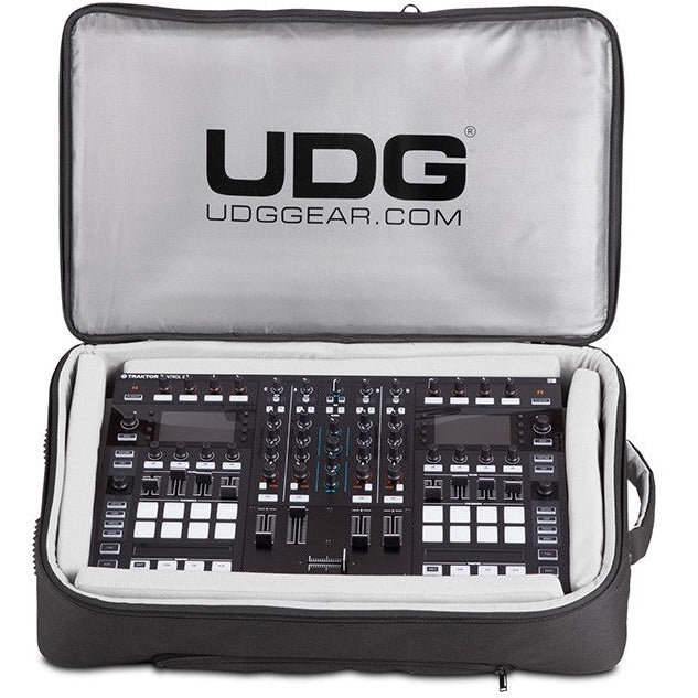 UDG Urbanite Large MIDI Controller Backpack featuring a sleek design and ample storage for DJ equipment.