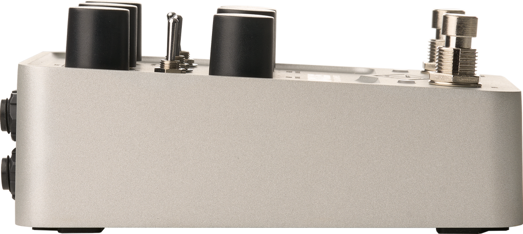 Universal Audio UAFX Knuckles '92 Dual Rec guitar amplifier effects pedal with controls and input/output jacks.