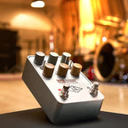 Universal Audio UAFX OX Stomp Dynamic Speaker