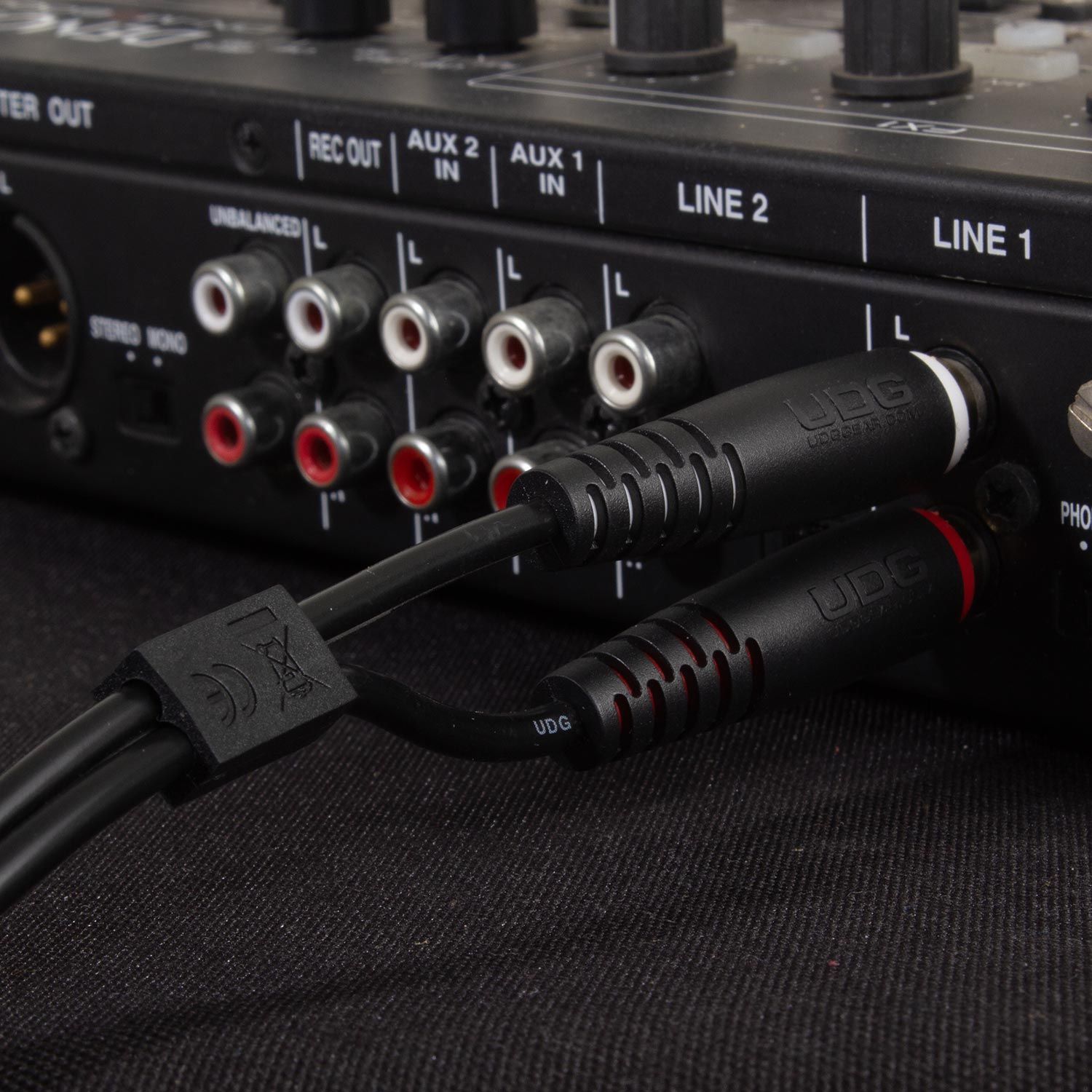 UDG Ultimate Audio Cable Set RCA - RCA Black Straight 1.5m - (U97001BL), in black
