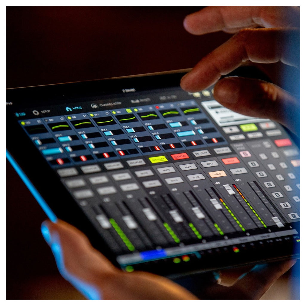 Zoom LiveTrak L-20 - Soundium