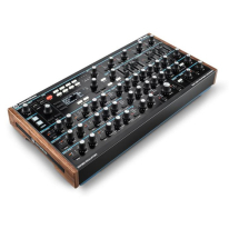 Novation Peak Digitaalne / Analoog Süntesaator